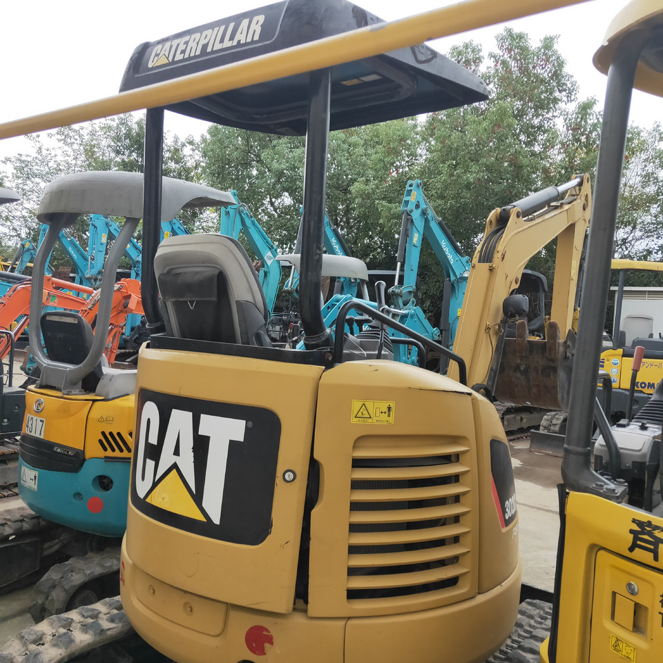 CATERPILLAR 302C - Mini ekskavatör: fotoğraf 4 CATERPILLAR 302C - Mini ekskavatör: fotoğraf 4
