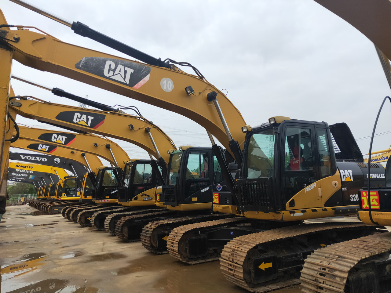 CATERPILLAR 320D - Paletli ekskavatör: fotoğraf 4 CATERPILLAR 320D - Paletli ekskavatör: fotoğraf 4
