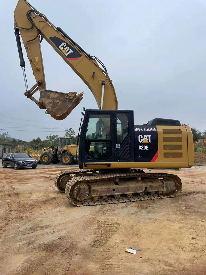 CATERPILLAR 320E - Paletli ekskavatör: fotoğraf 1 CATERPILLAR 320E - Paletli ekskavatör: fotoğraf 1
