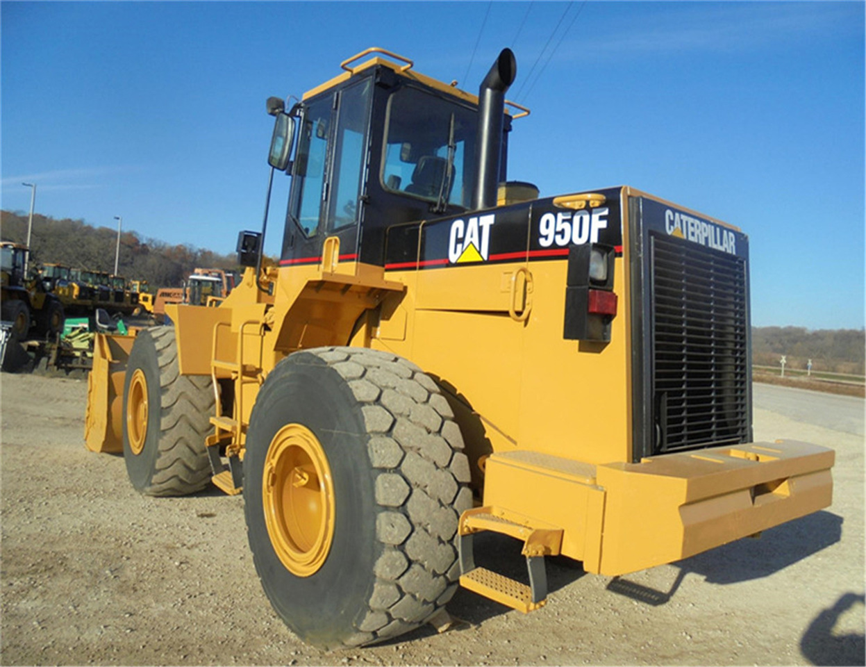 CATERPILLAR Skid Steer Loader 950F - Mini yükleyici: fotoğraf 1 CATERPILLAR Skid Steer Loader 950F - Mini yükleyici: fotoğraf 1