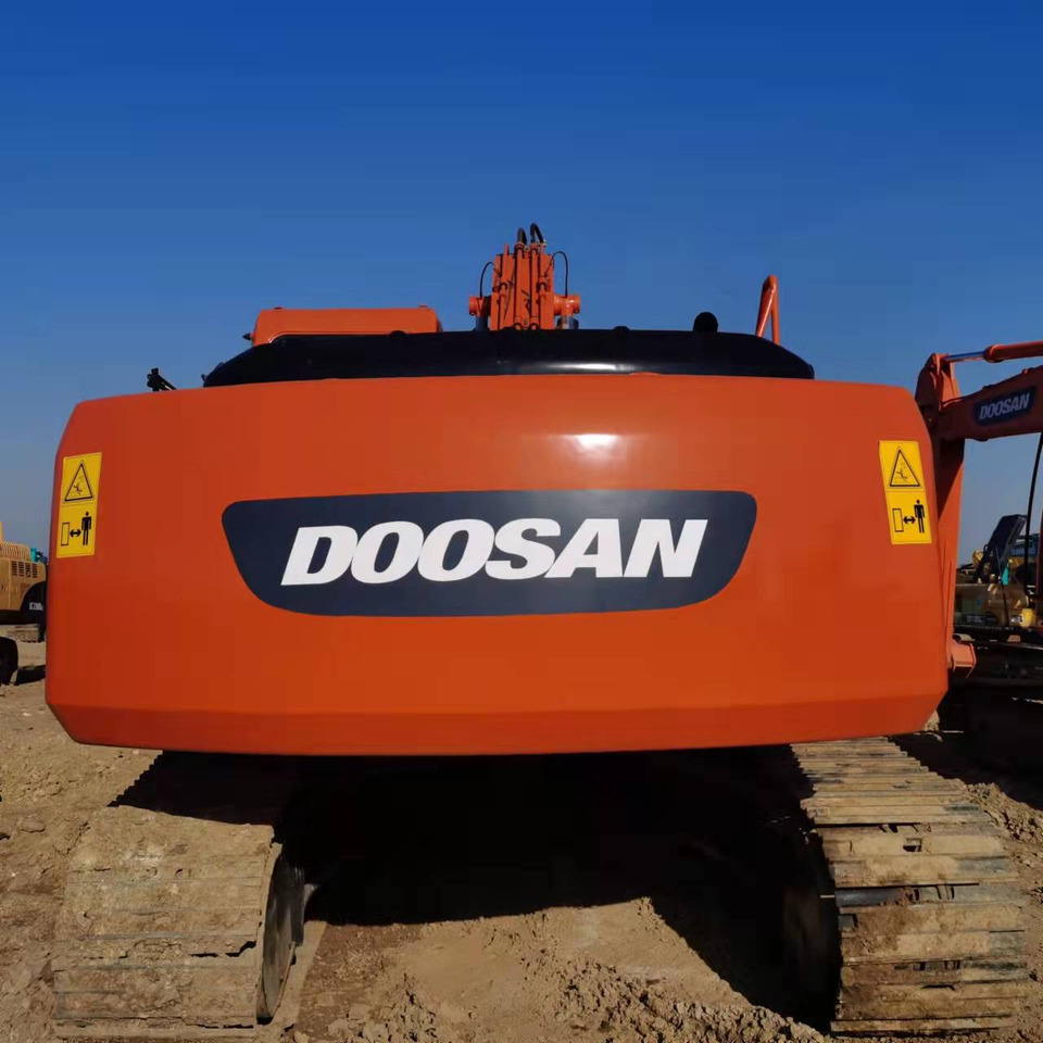 DOOSAN DH220LC-7$21000 - Paletli ekskavatör: fotoğraf 2 DOOSAN DH220LC-7$21000 - Paletli ekskavatör: fotoğraf 2