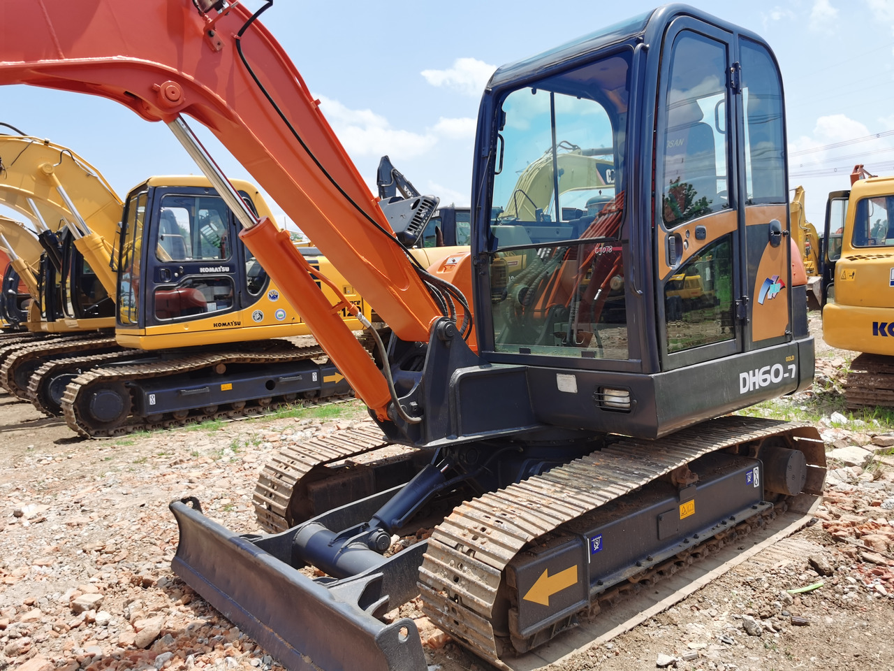 DOOSAN DH60-7 - Paletli ekskavatör: fotoğraf 5 DOOSAN DH60-7 - Paletli ekskavatör: fotoğraf 5