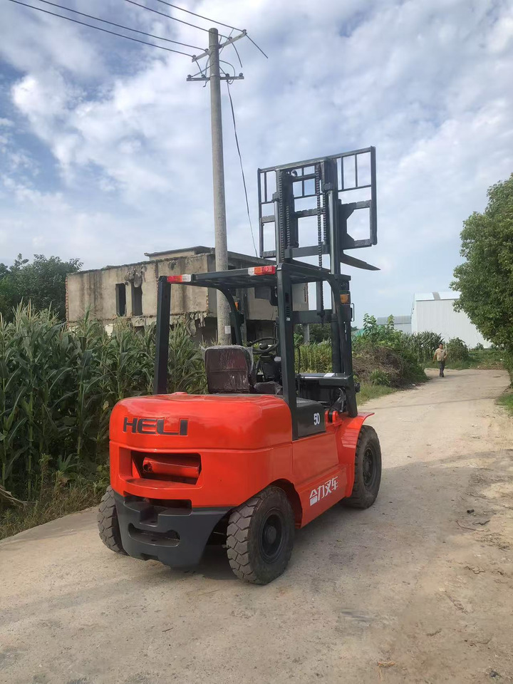 HELI 5Ton Forklift - Dizel forklift: fotoğraf 2 HELI 5Ton Forklift - Dizel forklift: fotoğraf 2