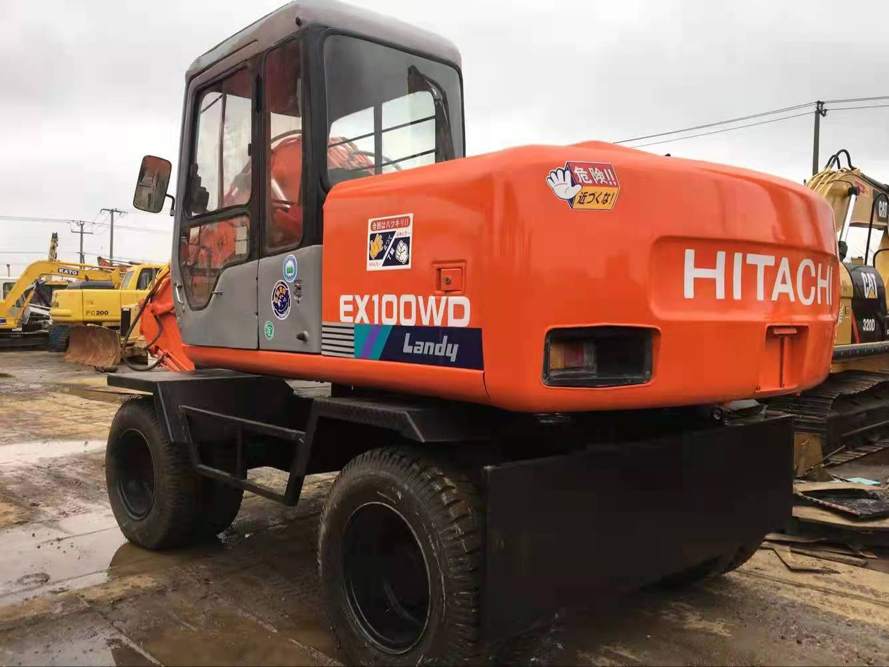 HITACHI EX100WD - Paletli ekskavatör: fotoğraf 2 HITACHI EX100WD - Paletli ekskavatör: fotoğraf 2