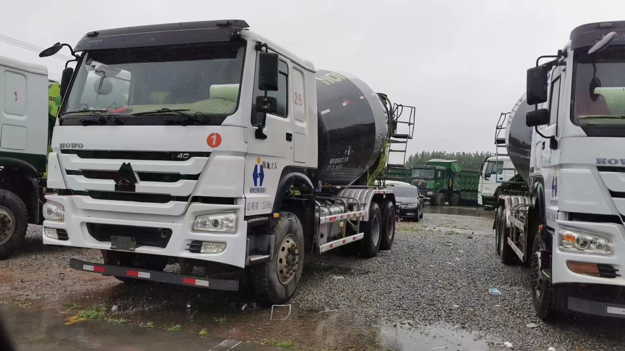 HOWO 6*4 Cement Mixer Truck - Transmikser: fotoğraf 5 HOWO 6*4 Cement Mixer Truck - Transmikser: fotoğraf 5