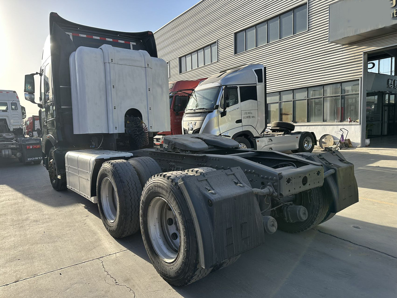 HOWO A7 6*4 Truck Unit Click Here for Discount - Damperli kamyon: fotoğraf 4 HOWO A7 6*4 Truck Unit Click Here for Discount - Damperli kamyon: fotoğraf 4
