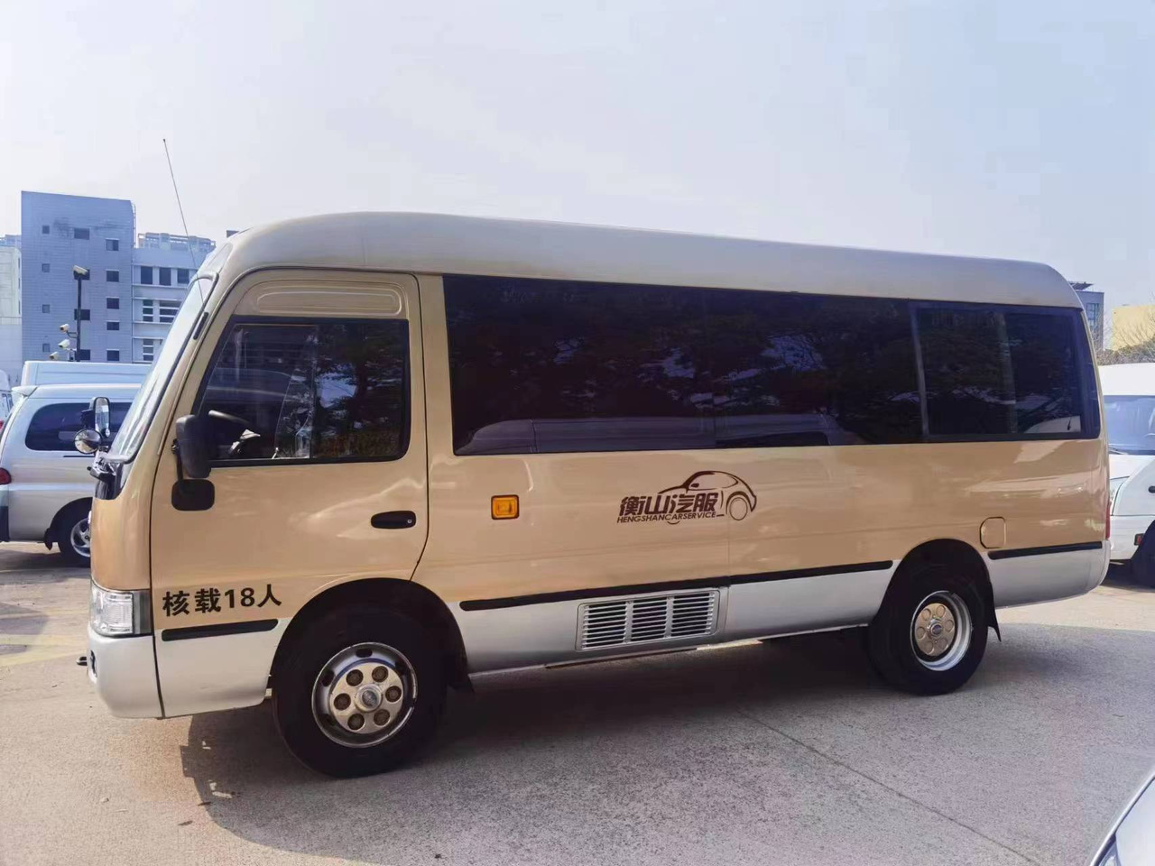 Higer 18-Seater Coach - Turistik otobüs: fotoğraf 3 Higer 18-Seater Coach - Turistik otobüs: fotoğraf 3