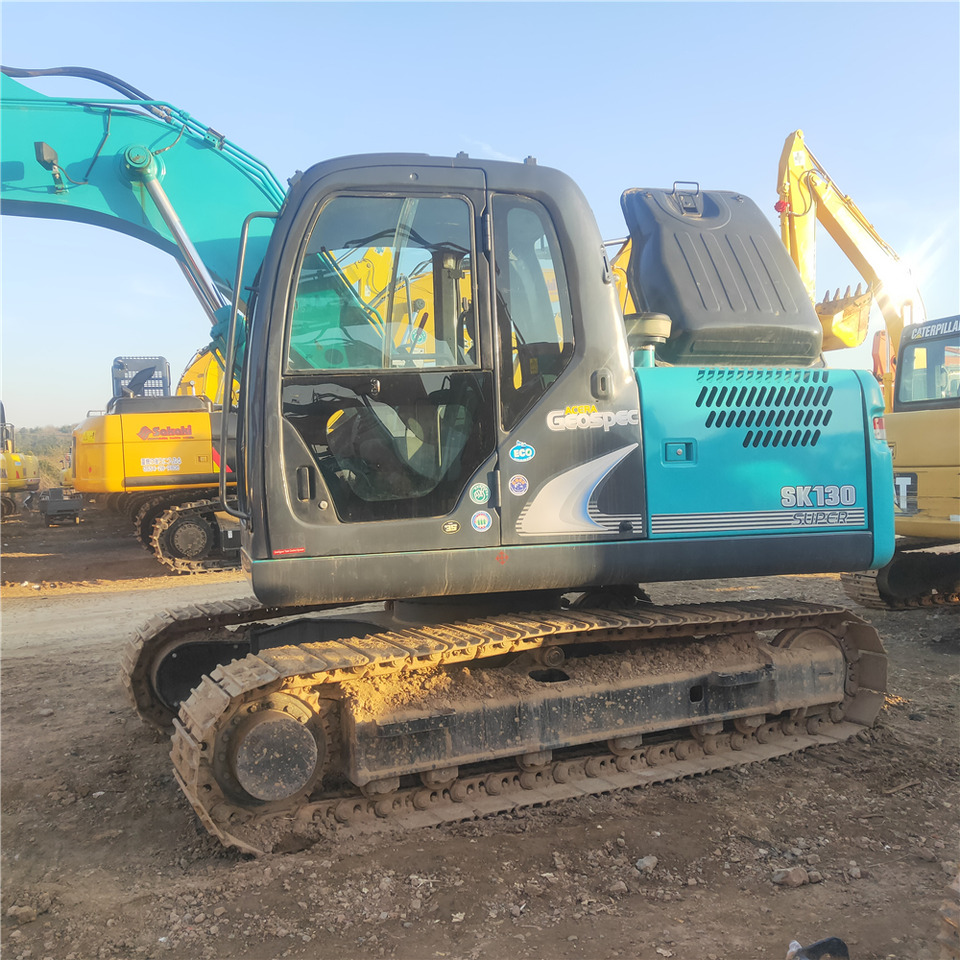 KOBELCO SK130 - Paletli ekskavatör: fotoğraf 5 KOBELCO SK130 - Paletli ekskavatör: fotoğraf 5