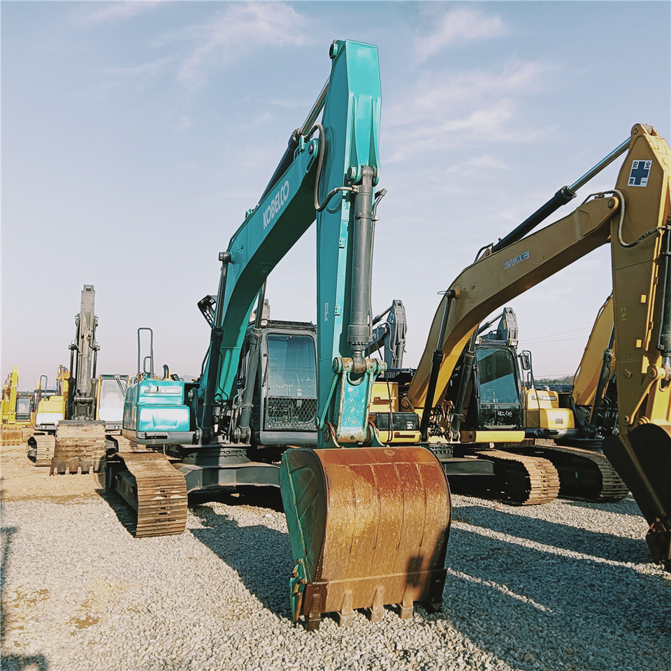 KOBELCO SK210 - Paletli ekskavatör: fotoğraf 3 KOBELCO SK210 - Paletli ekskavatör: fotoğraf 3