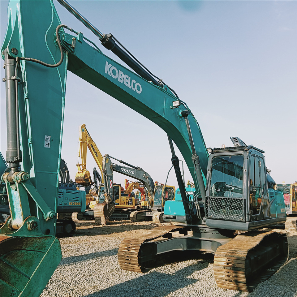 KOBELCO SK210 - Paletli ekskavatör: fotoğraf 5 KOBELCO SK210 - Paletli ekskavatör: fotoğraf 5
