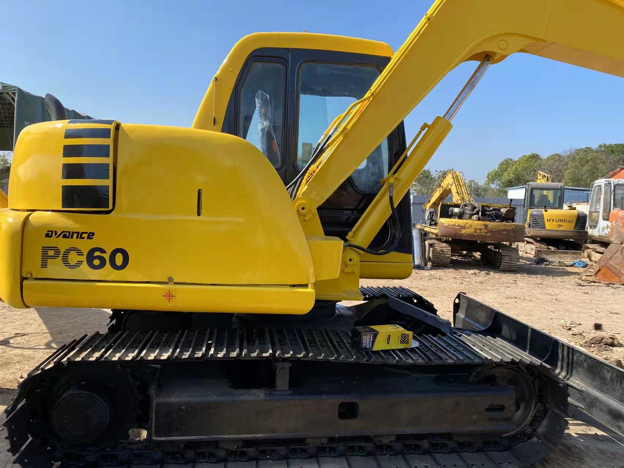 KOMATSU PC60-7 - Paletli ekskavatör: fotoğraf 5 KOMATSU PC60-7 - Paletli ekskavatör: fotoğraf 5