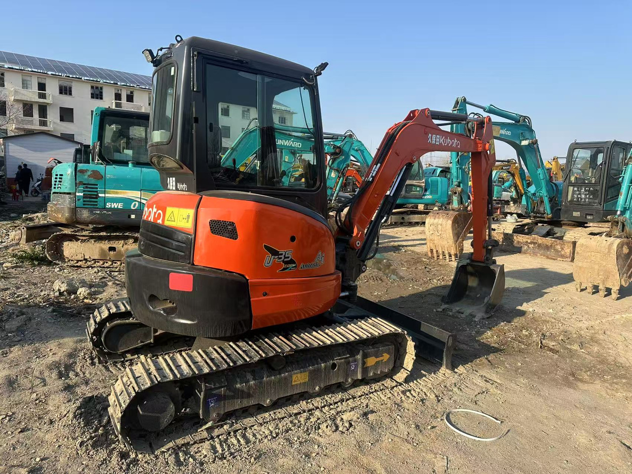 KUBOTA U35 - Paletli ekskavatör: fotoğraf 2 KUBOTA U35 - Paletli ekskavatör: fotoğraf 2