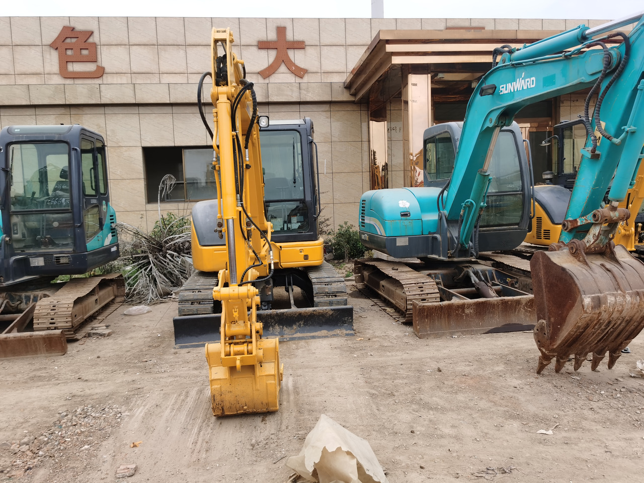 Komatsu Mini Excavator Pc40MR - Mini ekskavatör: fotoğraf 2 Komatsu Mini Excavator Pc40MR - Mini ekskavatör: fotoğraf 2