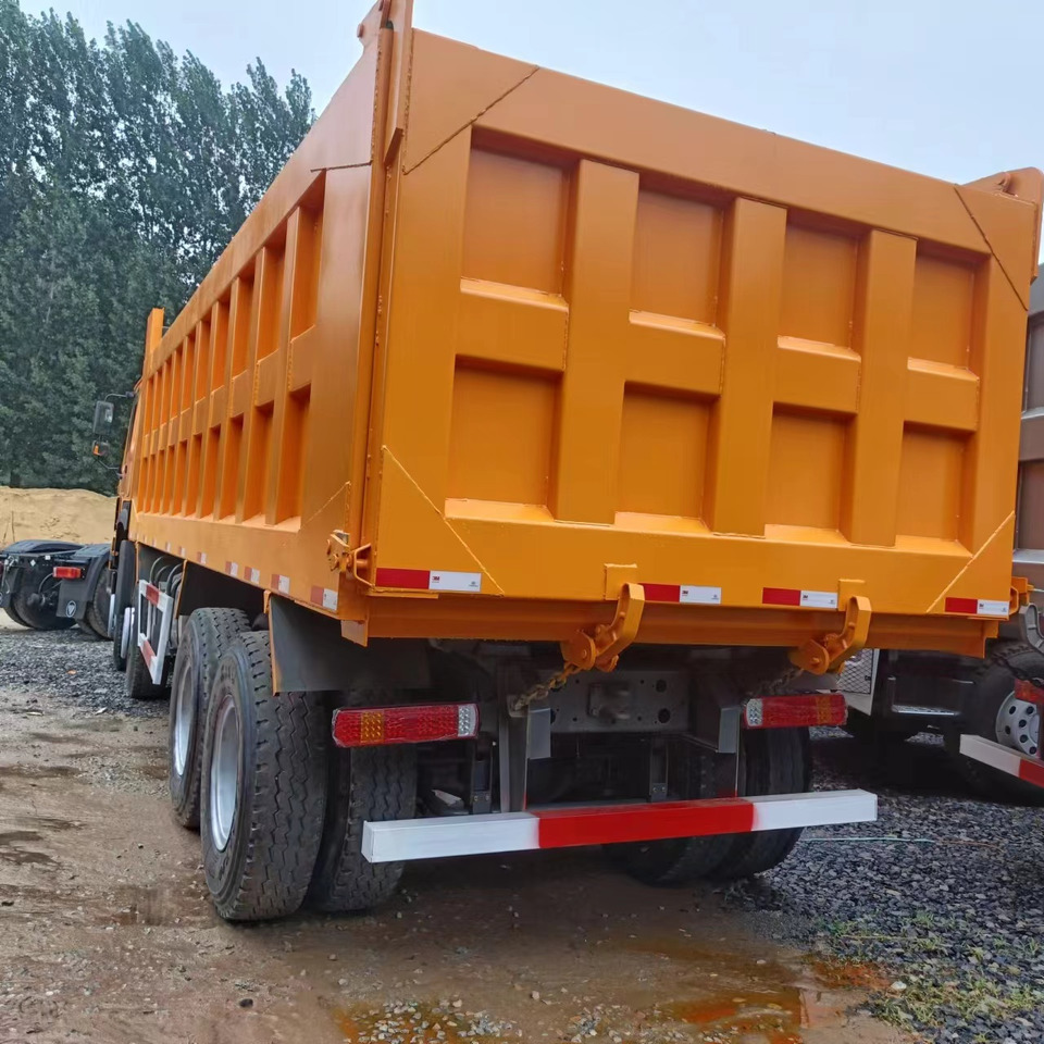 SINOTRUK 8x4 HOWO Dump Truck Click for Discount - Damperli kamyon: fotoğraf 4 SINOTRUK 8x4 HOWO Dump Truck Click for Discount - Damperli kamyon: fotoğraf 4