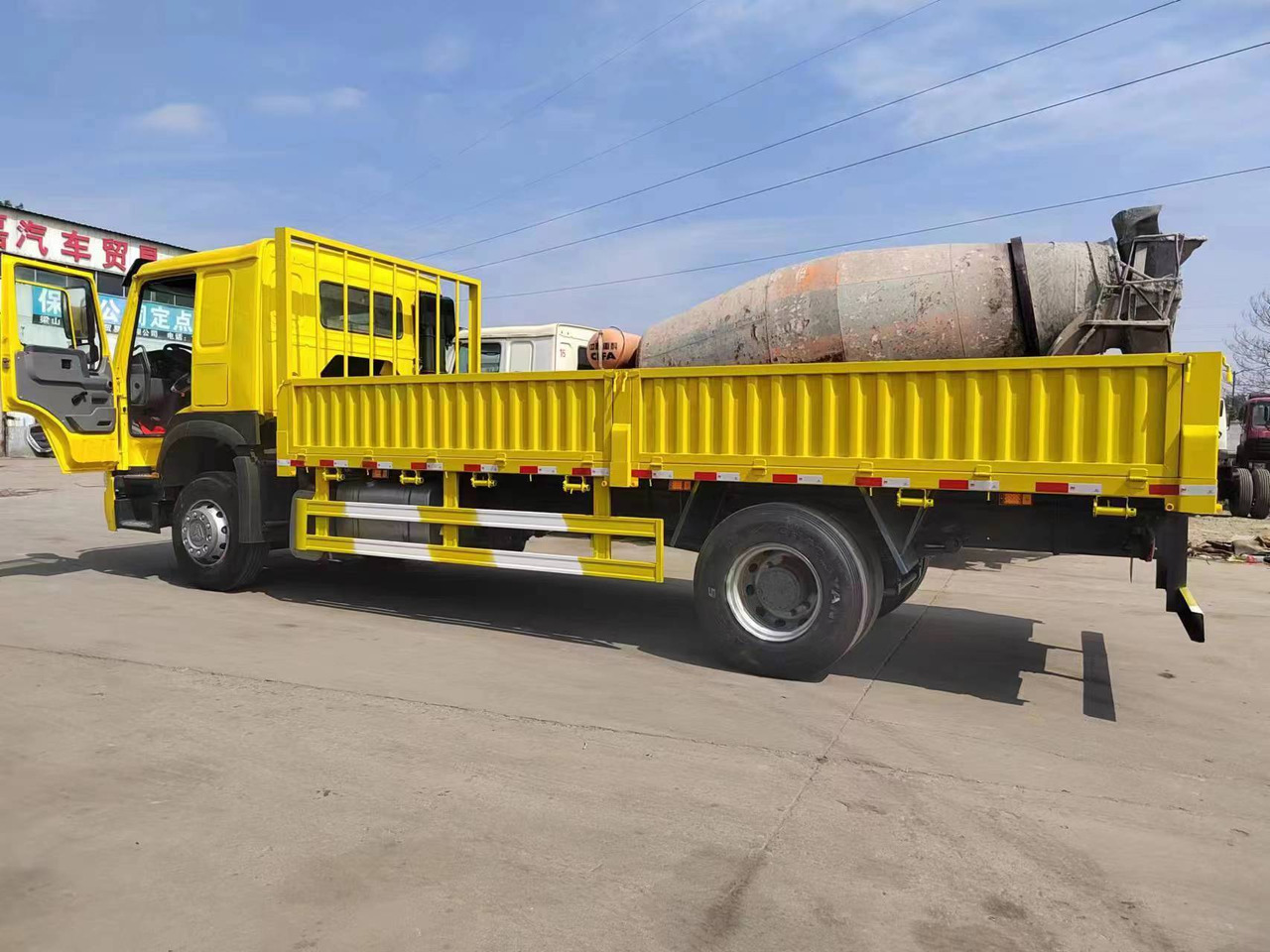 SINOTRUK HOWO 336HP Dump Truck - Damperli kamyon: fotoğraf 2 SINOTRUK HOWO 336HP Dump Truck - Damperli kamyon: fotoğraf 2