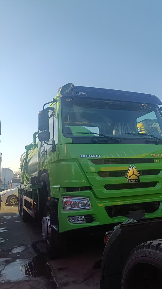 SINOTRUK HOWO Sewage Suction Truck 6*4 Click Here for Discount - Vidanjör: fotoğraf 3 SINOTRUK HOWO Sewage Suction Truck 6*4 Click Here for Discount - Vidanjör: fotoğraf 3
