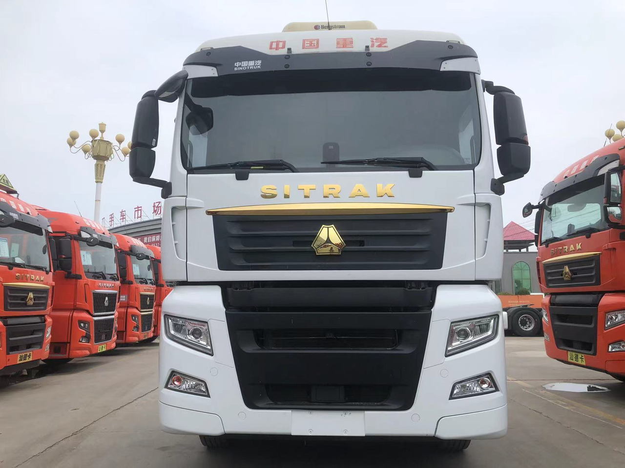 SINOTRUK Truck Unit C7H 4X2 Click Here for Discount - Damperli kamyon: fotoğraf 1 SINOTRUK Truck Unit C7H 4X2 Click Here for Discount - Damperli kamyon: fotoğraf 1