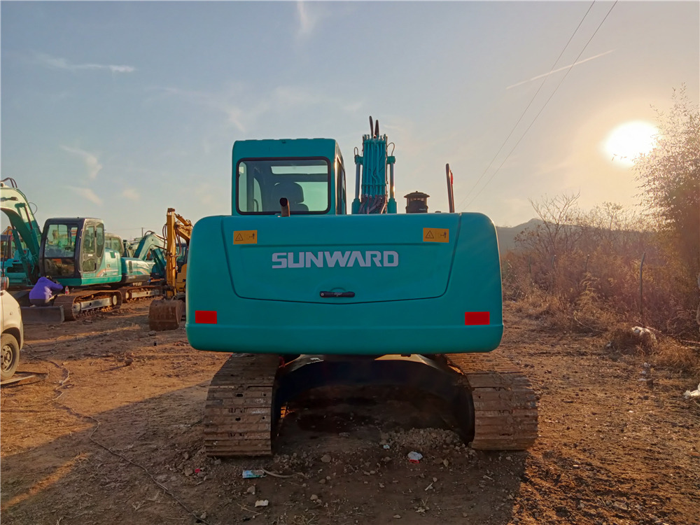 SUNWARD SWE90N - Paletli ekskavatör: fotoğraf 4 SUNWARD SWE90N - Paletli ekskavatör: fotoğraf 4