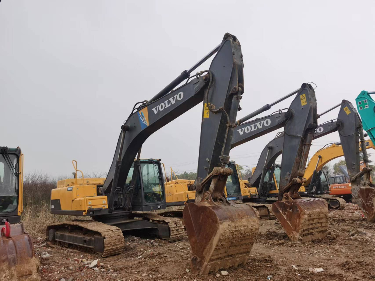VOLVO EC250D - Paletli ekskavatör: fotoğraf 2 VOLVO EC250D - Paletli ekskavatör: fotoğraf 2