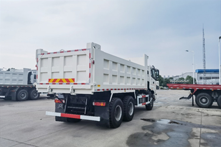 FOTON Foton 6x4 10 Wheeler Tipper truck for Sale in Malawi - Çekici: fotoğraf 4 FOTON Foton 6x4 10 Wheeler Tipper truck for Sale in Malawi - Çekici: fotoğraf 4