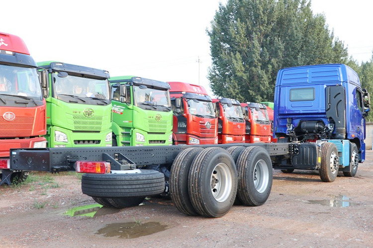 FOTON Foton 8x4 Tractor Head for Sale in Zambia - Çekici: fotoğraf 5 FOTON Foton 8x4 Tractor Head for Sale in Zambia - Çekici: fotoğraf 5