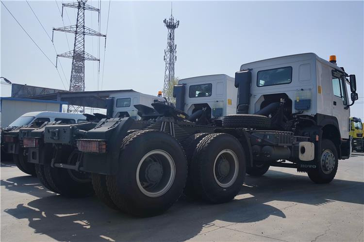 SINOTRUK Howo New Model 430HP Truck Tractor Price In Mauritania - Çekici: fotoğraf 3 SINOTRUK Howo New Model 430HP Truck Tractor Price In Mauritania - Çekici: fotoğraf 3