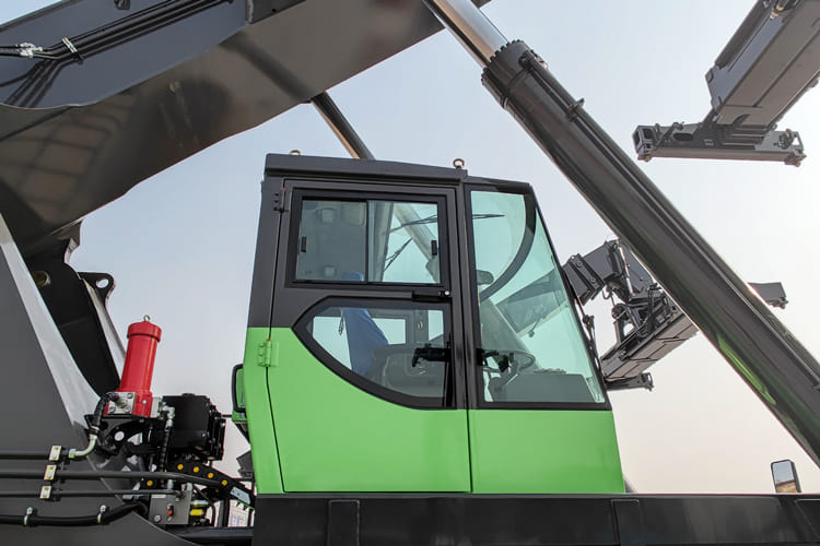 XCMG Reach Stacker Price for Sale in Guyana - Konteyner forklift: fotoğraf 4 XCMG Reach Stacker Price for Sale in Guyana - Konteyner forklift: fotoğraf 4