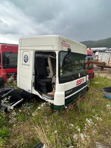DAF XF105-460 Blanche - Kabin - Kamyon: fotoğraf 1 DAF XF105-460 Blanche - Kabin - Kamyon: fotoğraf 1
