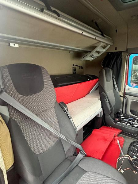 DAF XF105-460 Rouge - Kabin - Kamyon: fotoğraf 3 DAF XF105-460 Rouge - Kabin - Kamyon: fotoğraf 3