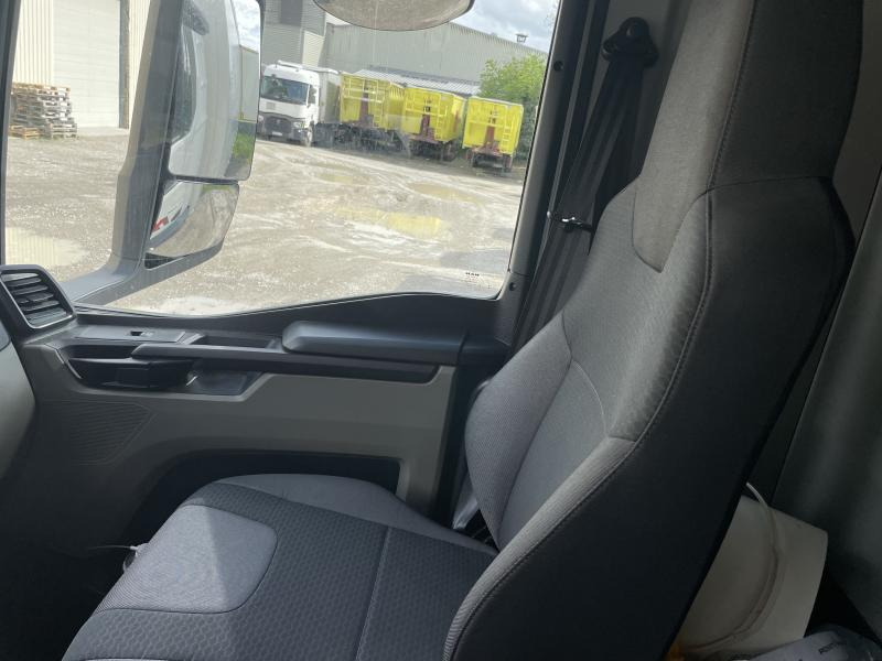 Tenteli kamyon MAN TGS 35.480: fotoğraf 9