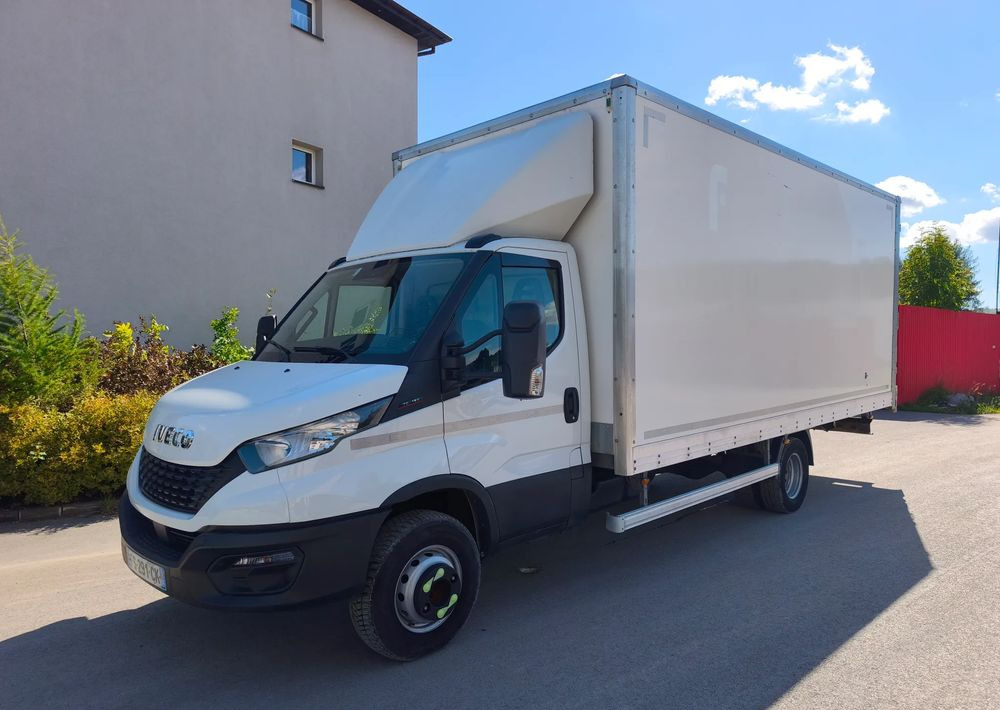 Iveco DAILY 70C18 KONTENER 5,5M obsługa silnika nowy rozrząd - Kapalı kasa kamyon: fotoğraf 1 Iveco DAILY 70C18 KONTENER 5,5M obsługa silnika nowy rozrząd - Kapalı kasa kamyon: fotoğraf 1