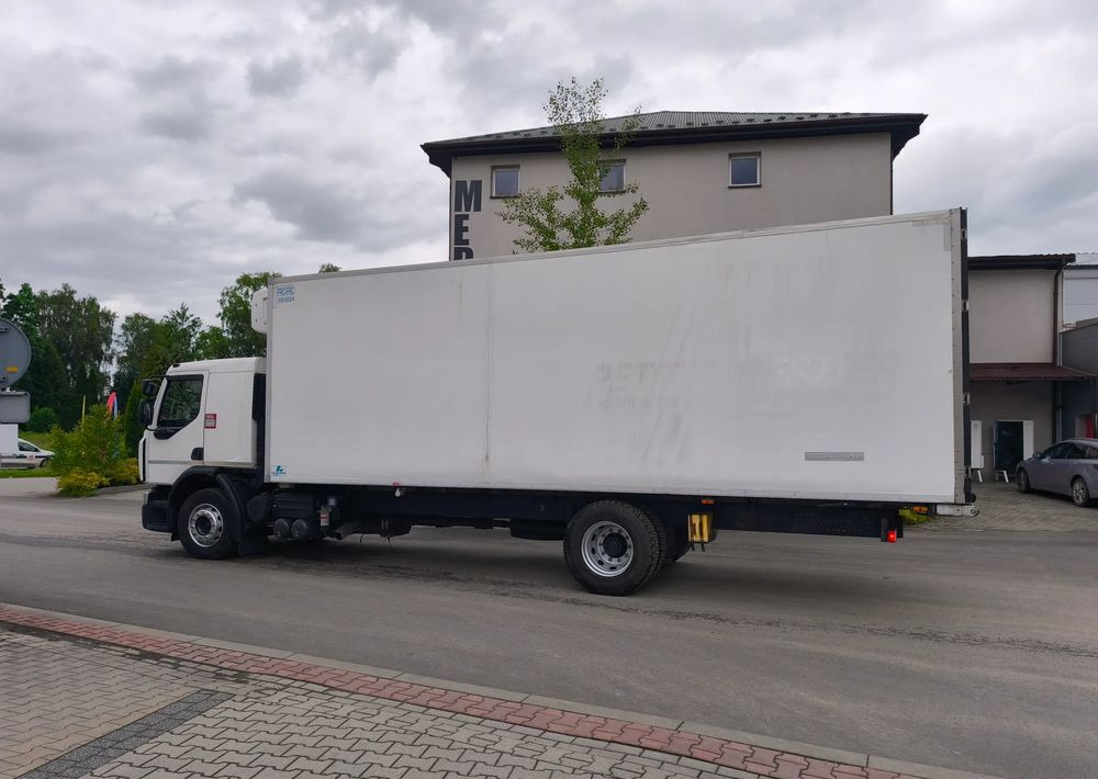 Renault GAMA D 18.320 chłodnia izoterma 18 palet sypialka - Refrijeratör kamyon: fotoğraf 4 Renault GAMA D 18.320 chłodnia izoterma 18 palet sypialka - Refrijeratör kamyon: fotoğraf 4
