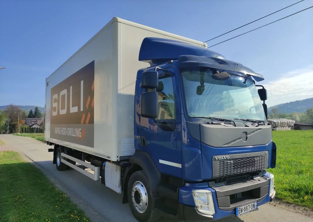 Volvo FL 12.240 klima blokada kontener 18 pal kurierka - Kapalı kasa kamyon: fotoğraf 2 Volvo FL 12.240 klima blokada kontener 18 pal kurierka - Kapalı kasa kamyon: fotoğraf 2