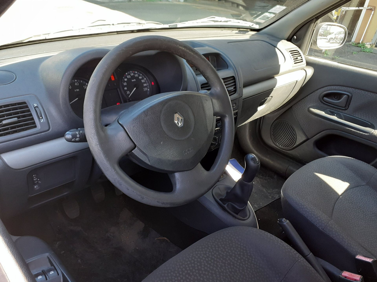 8977-XS-72 - RENAULT Clio Campus 1.5 dci - Binek araba: fotoğraf 5 8977-XS-72 - RENAULT Clio Campus 1.5 dci - Binek araba: fotoğraf 5