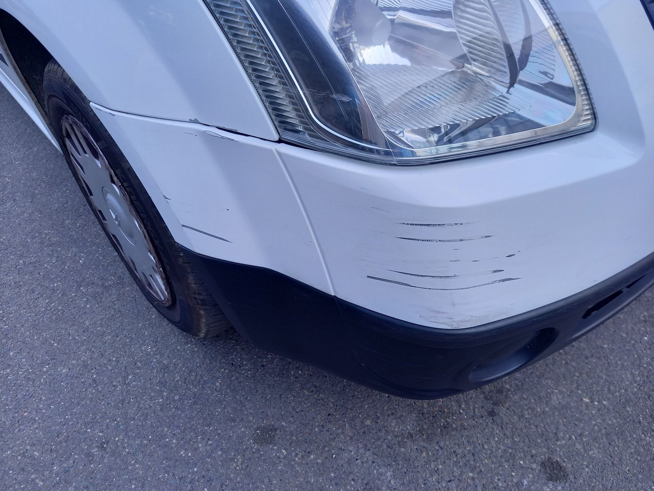 CITROEN C2 -Berline commerciale essence - 3 portes - 2 plac - Binek araba: fotoğraf 3 CITROEN C2 -Berline commerciale essence - 3 portes - 2 plac - Binek araba: fotoğraf 3