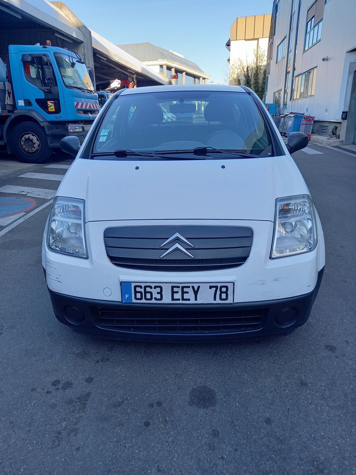 CITROEN C2 -Berline commerciale essence - 3 portes - 2 plac - Binek araba: fotoğraf 1 CITROEN C2 -Berline commerciale essence - 3 portes - 2 plac - Binek araba: fotoğraf 1