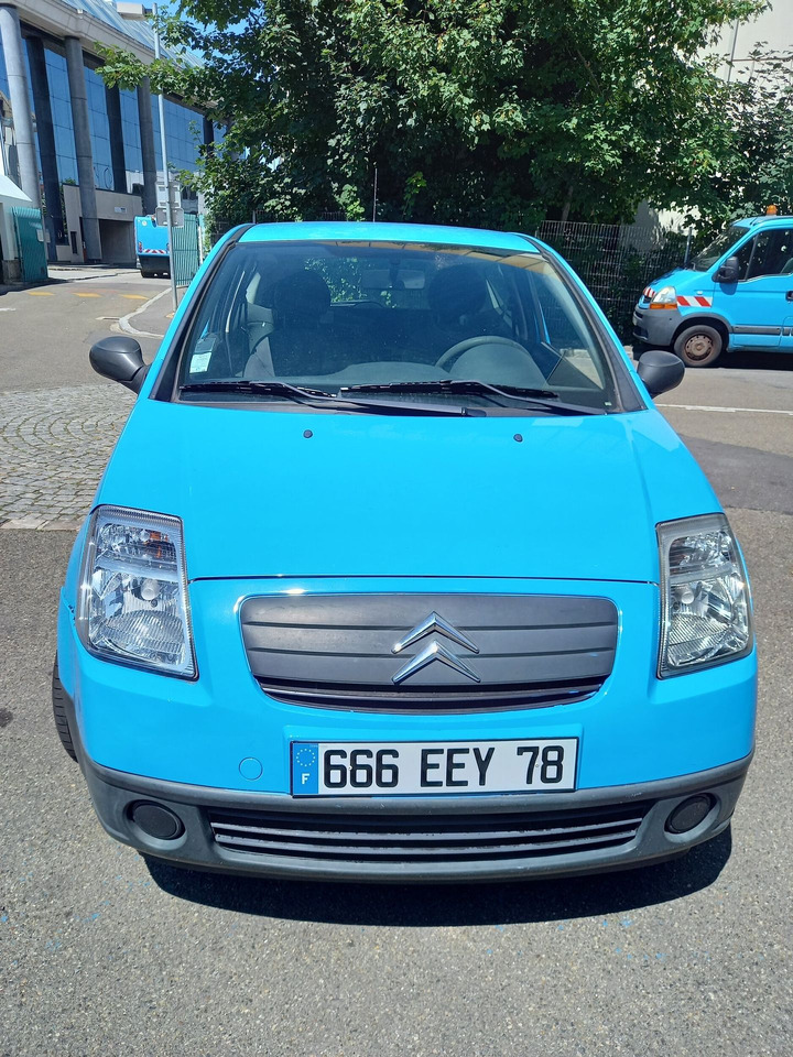 CITROEN C2 - Voiture berline commerciale essence - 3 portes - Sedan araba: fotoğraf 5 CITROEN C2 - Voiture berline commerciale essence - 3 portes - Sedan araba: fotoğraf 5