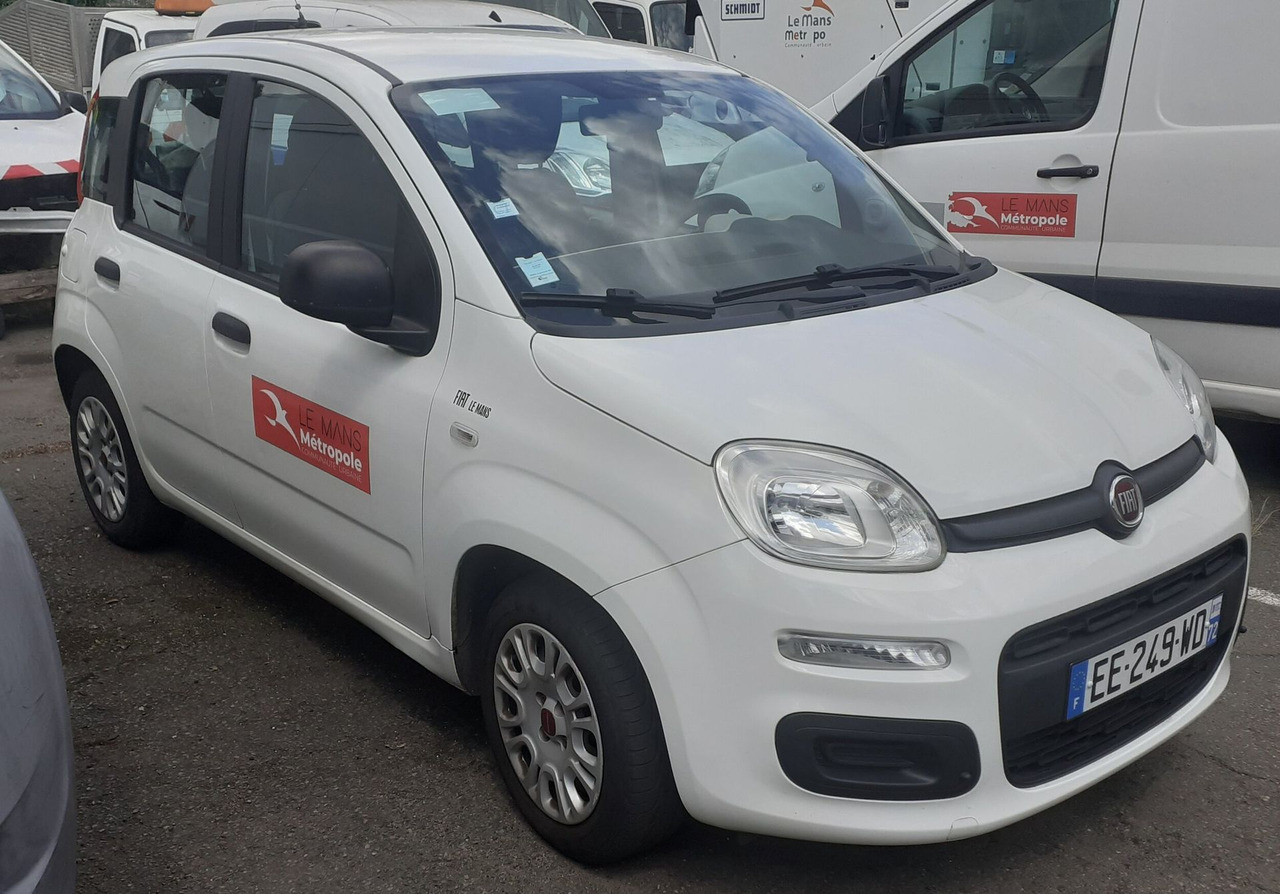 EE-249-72 - FIAT Panda Easy 1.2 - Binek araba: fotoğraf 1 EE-249-72 - FIAT Panda Easy 1.2 - Binek araba: fotoğraf 1