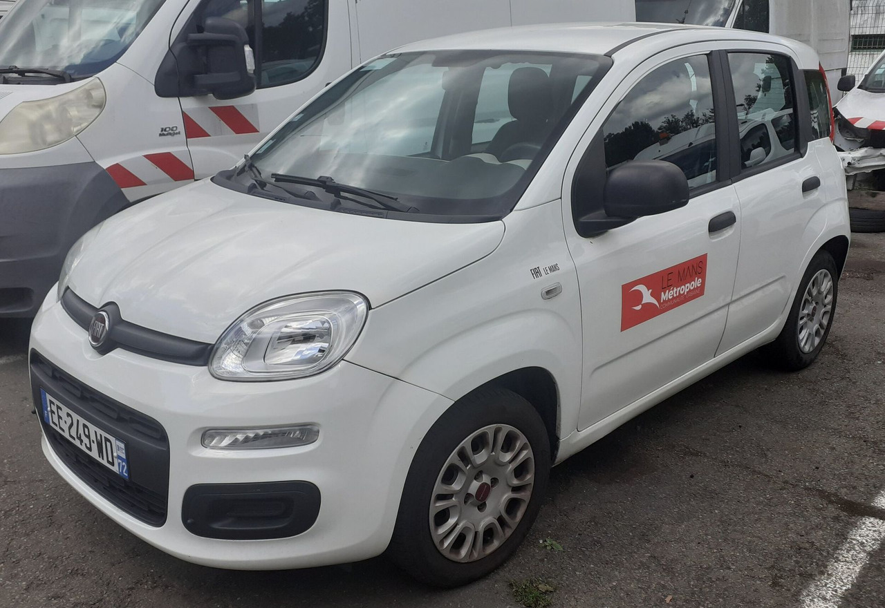 EE-249-72 - FIAT Panda Easy 1.2 - Binek araba: fotoğraf 2 EE-249-72 - FIAT Panda Easy 1.2 - Binek araba: fotoğraf 2