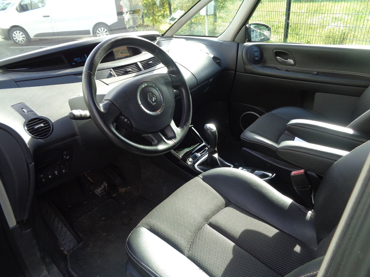 RENAULT ESPACE - Binek araba: fotoğraf 4 RENAULT ESPACE - Binek araba: fotoğraf 4