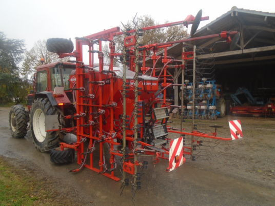 Kuhn MEGANT 600 - Ekim makinesi: fotoğraf 4 Kuhn MEGANT 600 - Ekim makinesi: fotoğraf 4