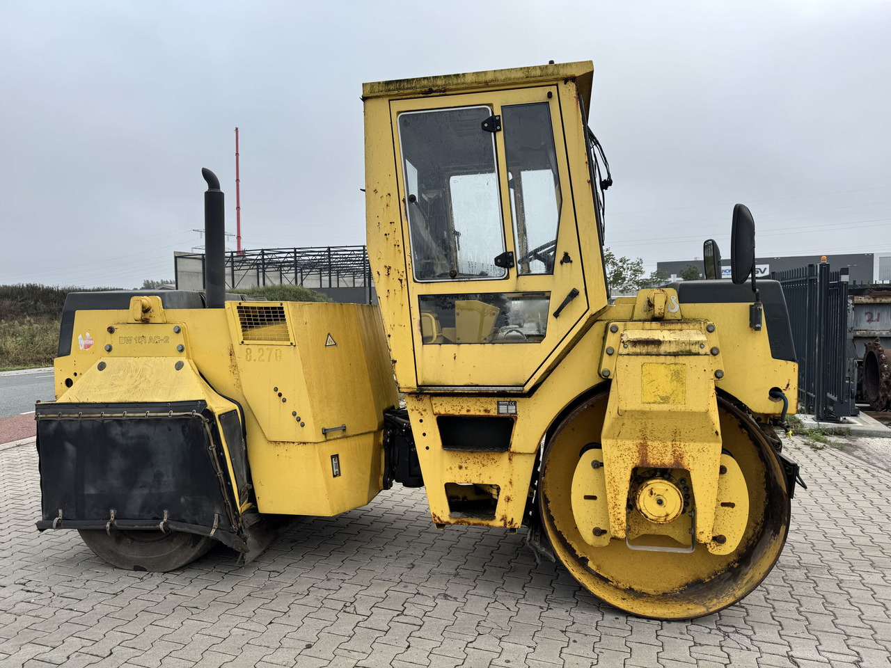 Bomag BW 151 AC-2 - Kombine silindir: fotoğraf 1 Bomag BW 151 AC-2 - Kombine silindir: fotoğraf 1