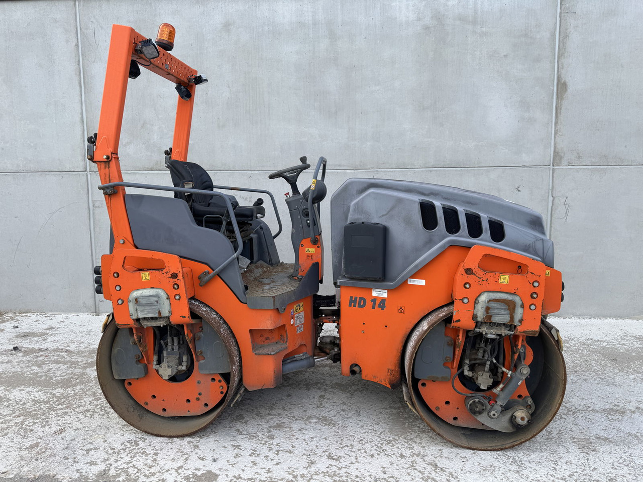 Hamm HD 14 VV - Yol silindiri: fotoğraf 1 Hamm HD 14 VV - Yol silindiri: fotoğraf 1