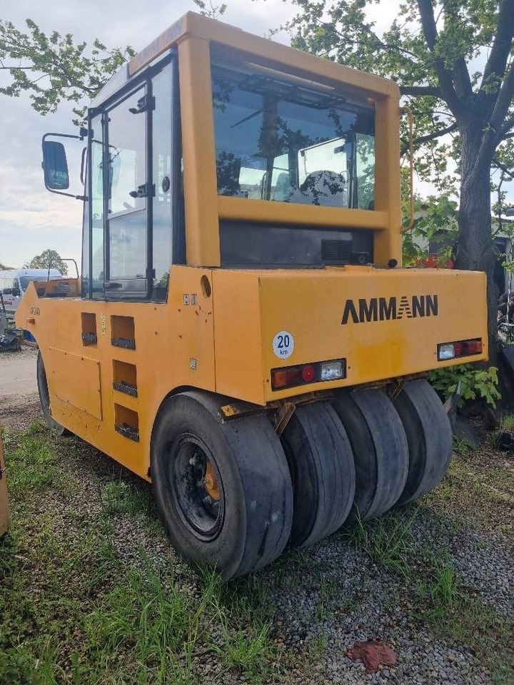 Ammann AP 240 - Lastik tekerlekli silindir: fotoğraf 3 Ammann AP 240 - Lastik tekerlekli silindir: fotoğraf 3