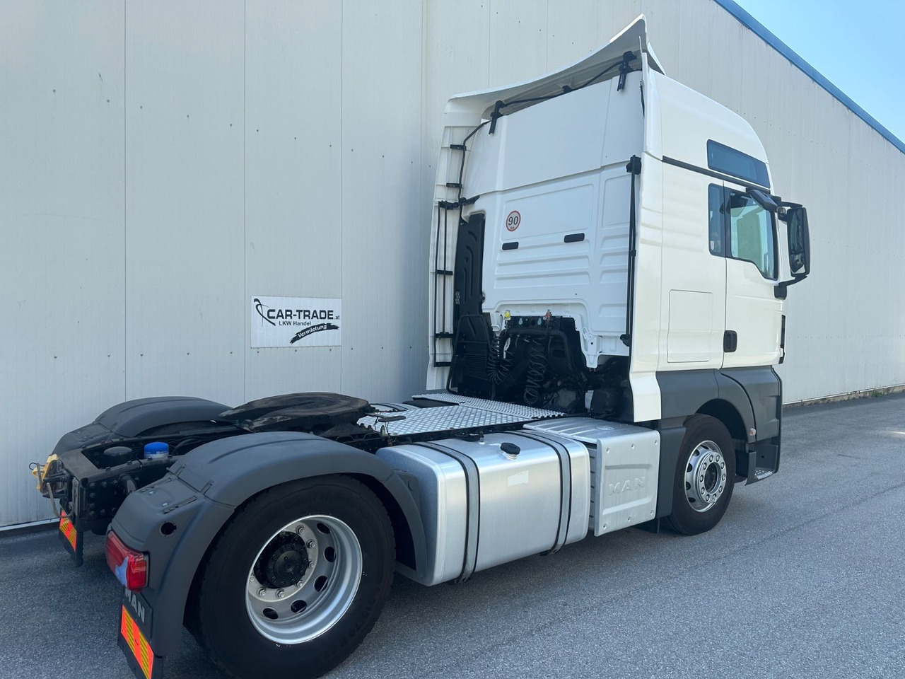 MAN TGX 18.460 XXL Intarder/Standklima - Çekici: fotoğraf 3 MAN TGX 18.460 XXL Intarder/Standklima - Çekici: fotoğraf 3