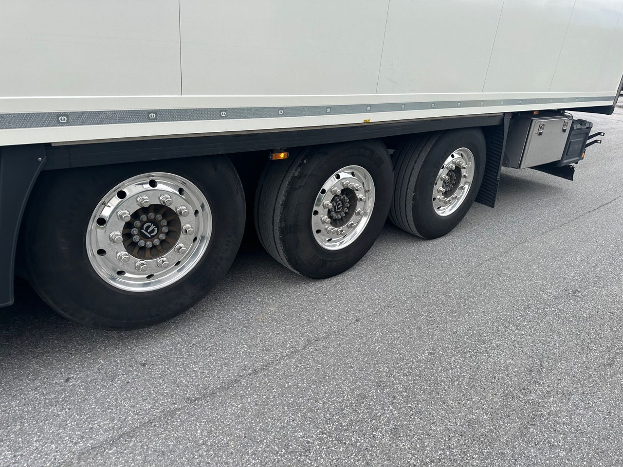 Krone SDR 27 Vector 1550 Doppelstock/Blumenbreit - Kapalı karoser dorse: fotoğraf 5 Krone SDR 27 Vector 1550 Doppelstock/Blumenbreit - Kapalı karoser dorse: fotoğraf 5