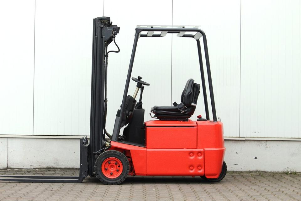 LINDE E15Z-02 Triplex 4,7m - Elektrikli forklift: fotoğraf 5 LINDE E15Z-02 Triplex 4,7m - Elektrikli forklift: fotoğraf 5