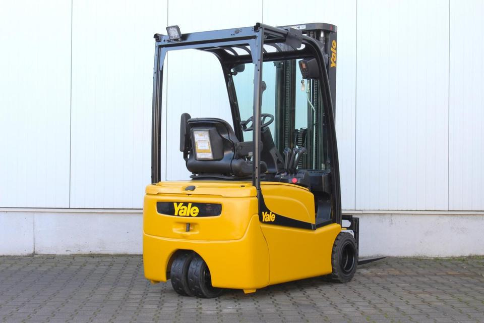 YALE ERP18VT Triplex 5,2m 1800kg - Elektrikli forklift: fotoğraf 2 YALE ERP18VT Triplex 5,2m 1800kg - Elektrikli forklift: fotoğraf 2