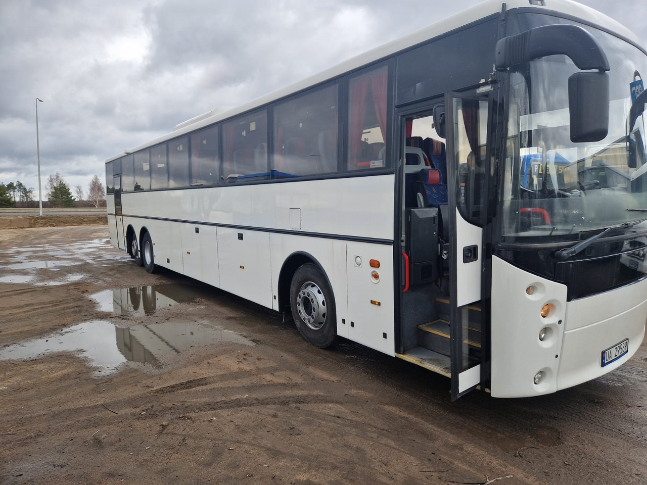 VOLVO B12B VEST HORISONT - Turistik otobüs: fotoğraf 3 VOLVO B12B VEST HORISONT - Turistik otobüs: fotoğraf 3
