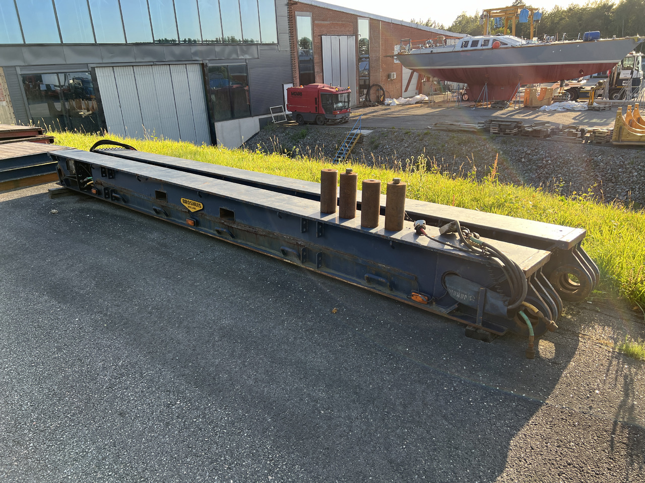 Alçak çerçeveli platform dorse nakliyatı için silaj BROSHUIS 3 ADB-38: fotoğraf 11